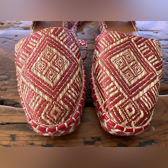 Pair of brand new ASOS Design woven espadrilles red US 8 - Picture 3 of 6